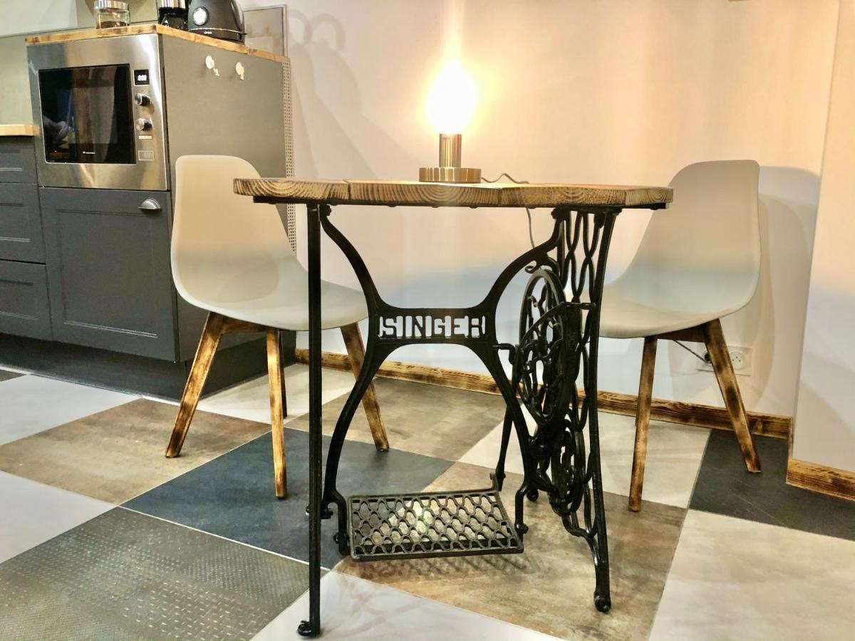 Studio Cocooning Spa, Lit Xxl, Cour Exterieure Le Puy-en-Velay Εξωτερικό φωτογραφία
